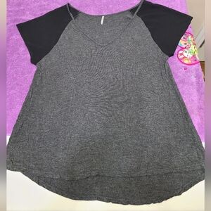 NWOT Tresics Brand Tshirt XL